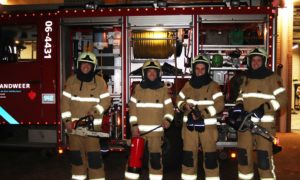 De nieuwe aanwas van de brandweer staat klaar voor de gemeenschap. Vlnr, Frans, Erik, Bart en Tristen. Foto: Arjen Dieperink